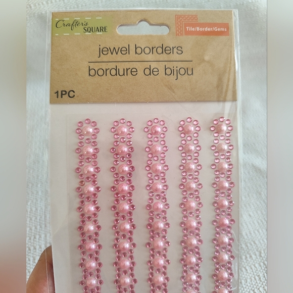CRAFTER'S SQUARE BORDER GEM STICKERS - Picture 1 of 4